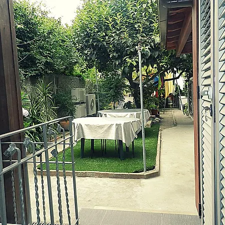 Guest house Jualis