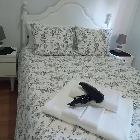 Jualis 2* Porto